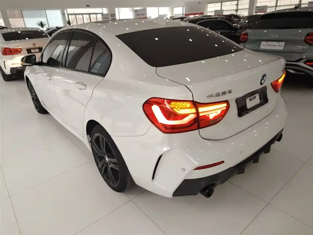 BMW 1 Series 2022 из CN, фото 6