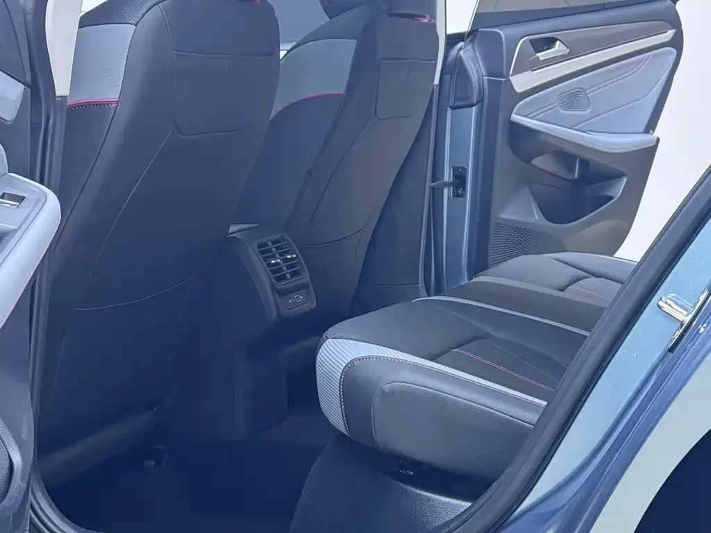 Volkswagen Lamando 2023 из CN, фото 10