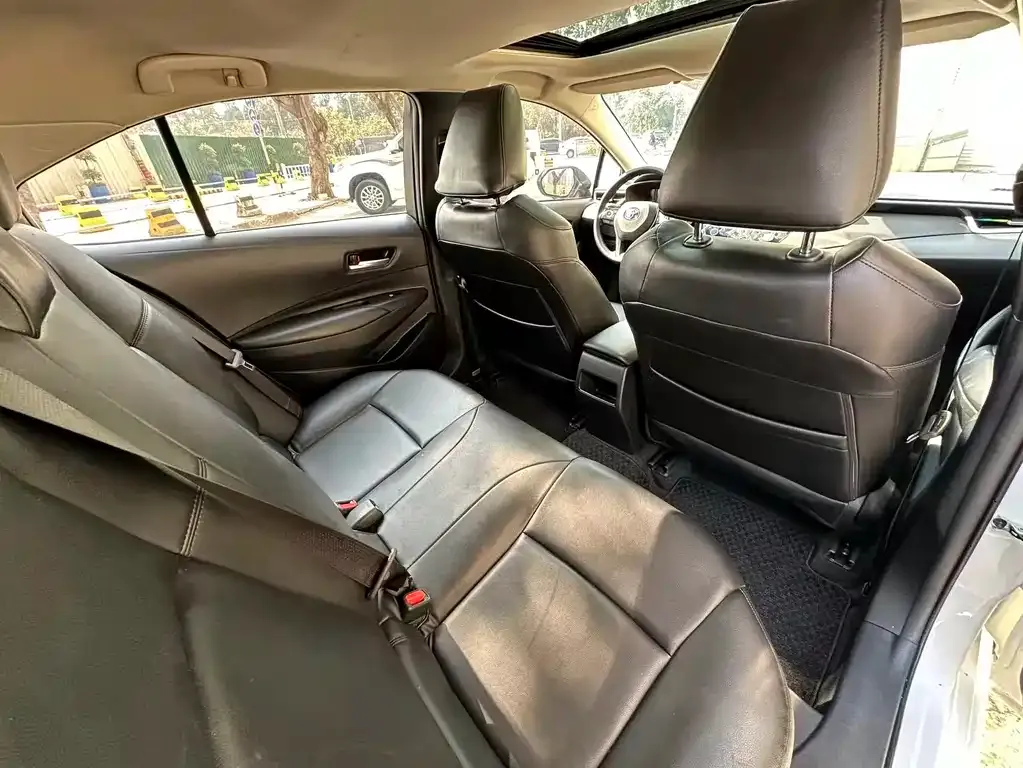 Toyota Corolla 2022 из CN, фото 10