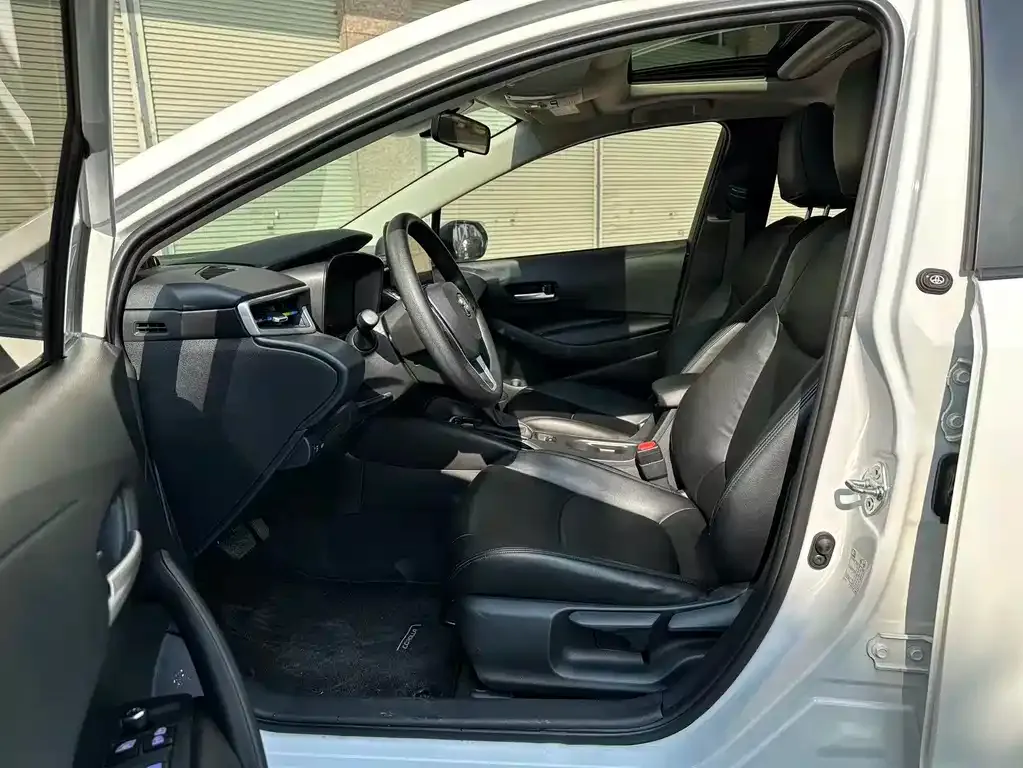 Toyota Corolla 2022 из CN, фото 2