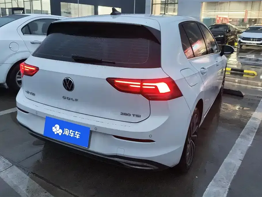 Volkswagen Golf 2022 из CN, фото 8