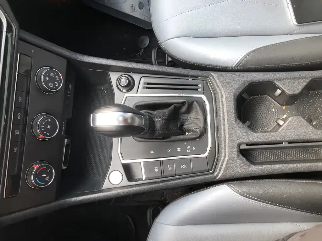 Volkswagen Lavida 2023 из CN, фото 7