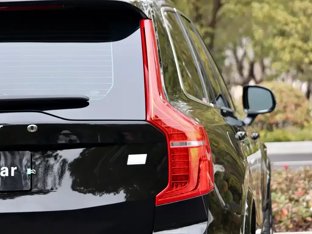 Volvo XC90 PHEV 2024 из CN, фото 2