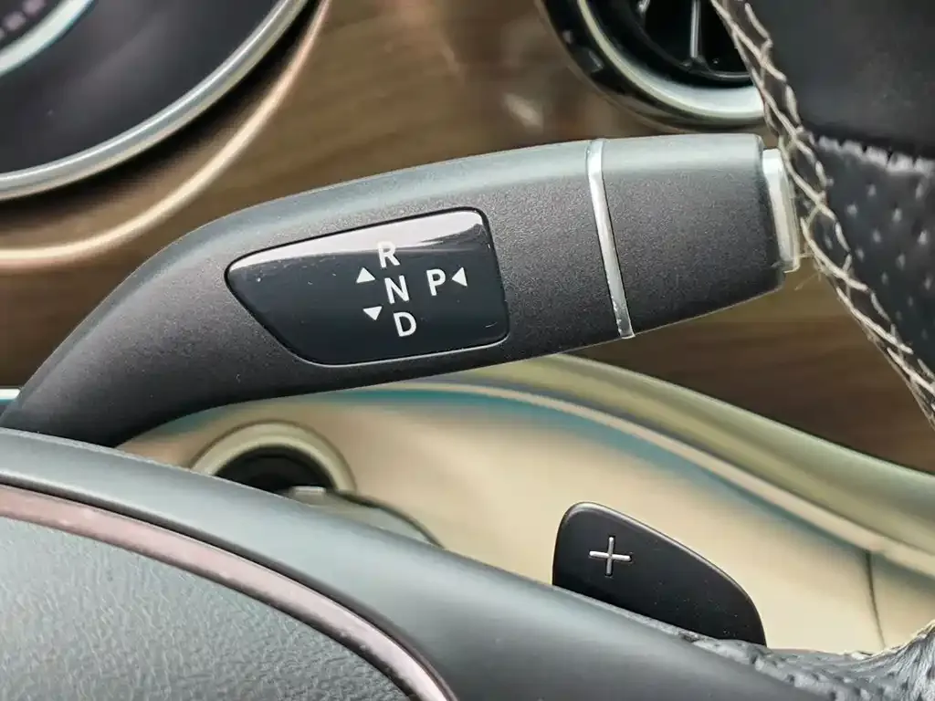 Mercedes-Benz V-Class 2022 из CN, фото 3