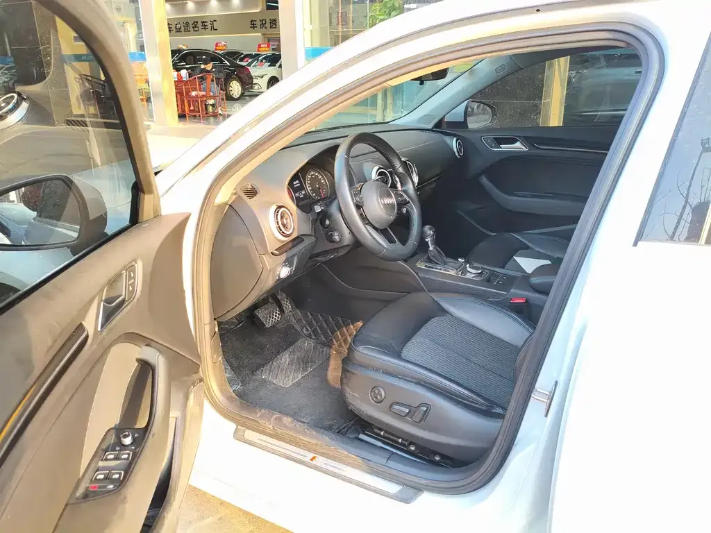 Audi A3 2021 из CN, фото 3