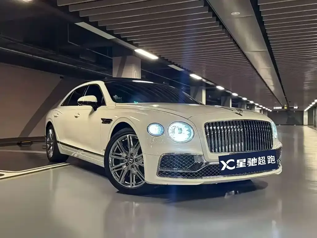 Bentley Flying Spur PHEV 2022 из CN, фото 1