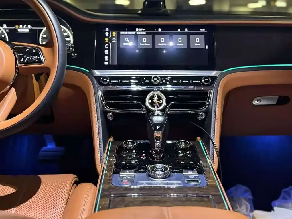 Bentley Flying Spur PHEV 2022 из CN, фото 5