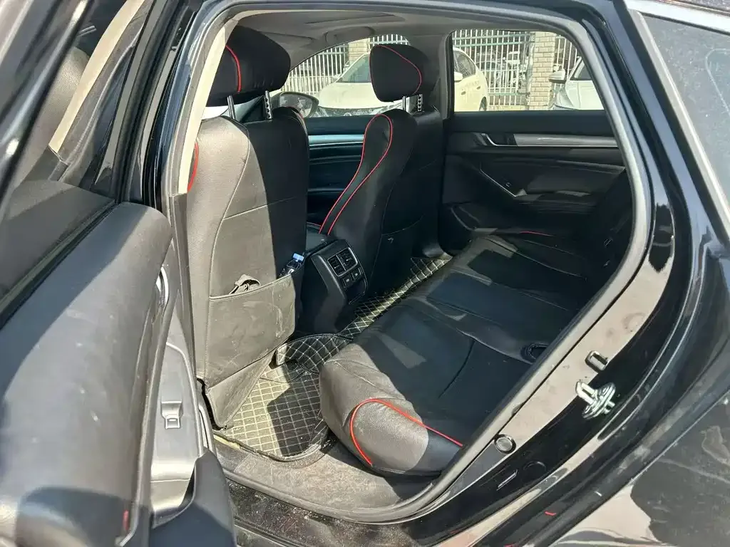 Honda Accord 2022 из CN, фото 5