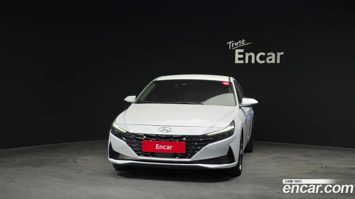 Hyundai AVANTE — фото 2