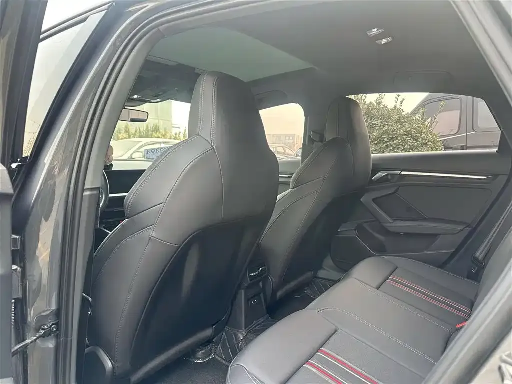 Audi A3 2022 из CN, фото 8