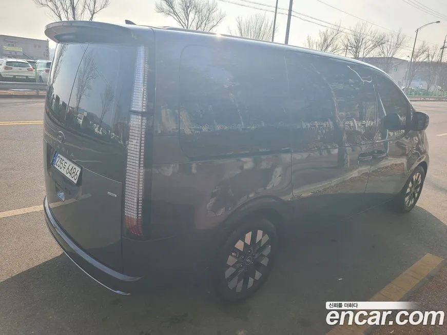 Hyundai Staria 2023 из KR, фото 2