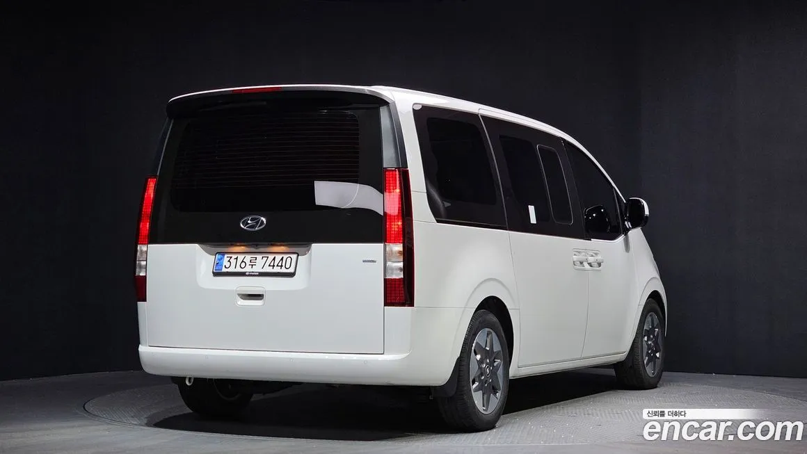 Hyundai Staria 2024 из KR, фото 2