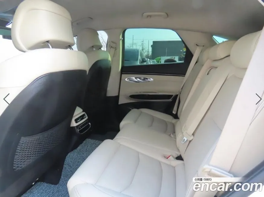 Genesis GV70 2023 из KR, фото 2