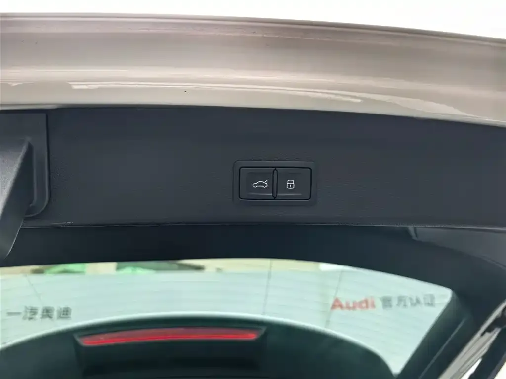 Audi Q3 2024 из CN, фото 2