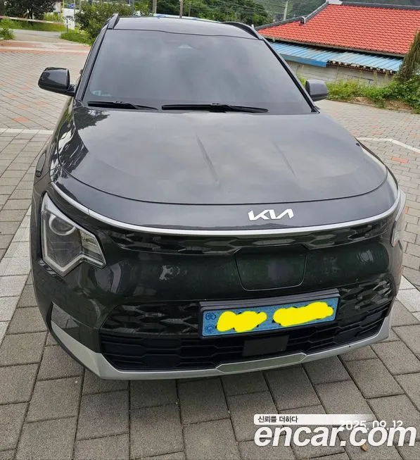 Kia Niro — фото 1