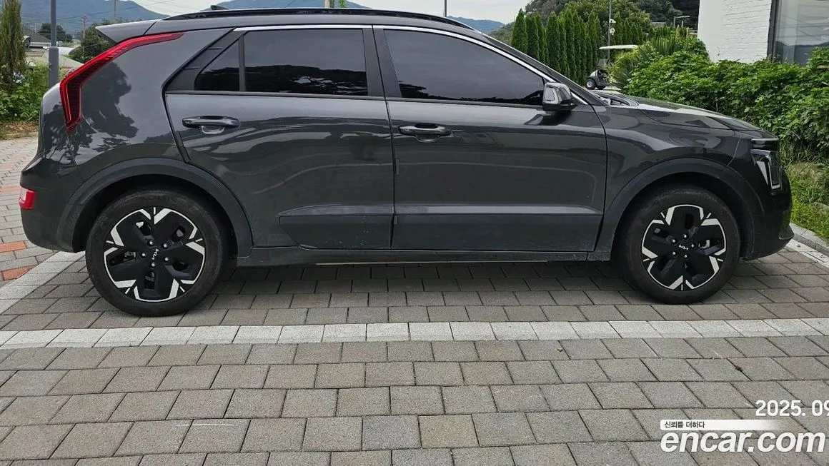 Kia Niro — фото 10