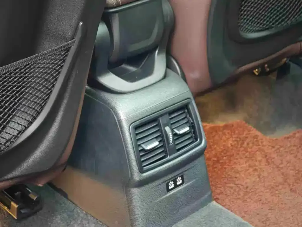 BMW X1 2021 из CN, фото 8