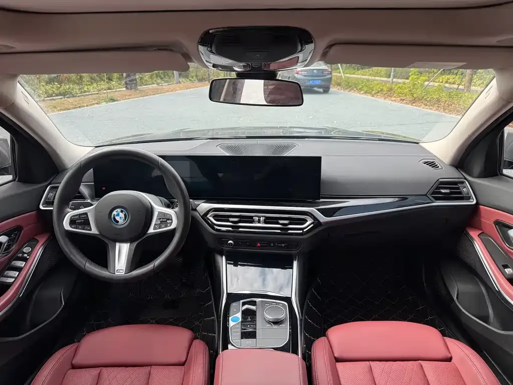 BMW i3 2024 из CN, фото 3