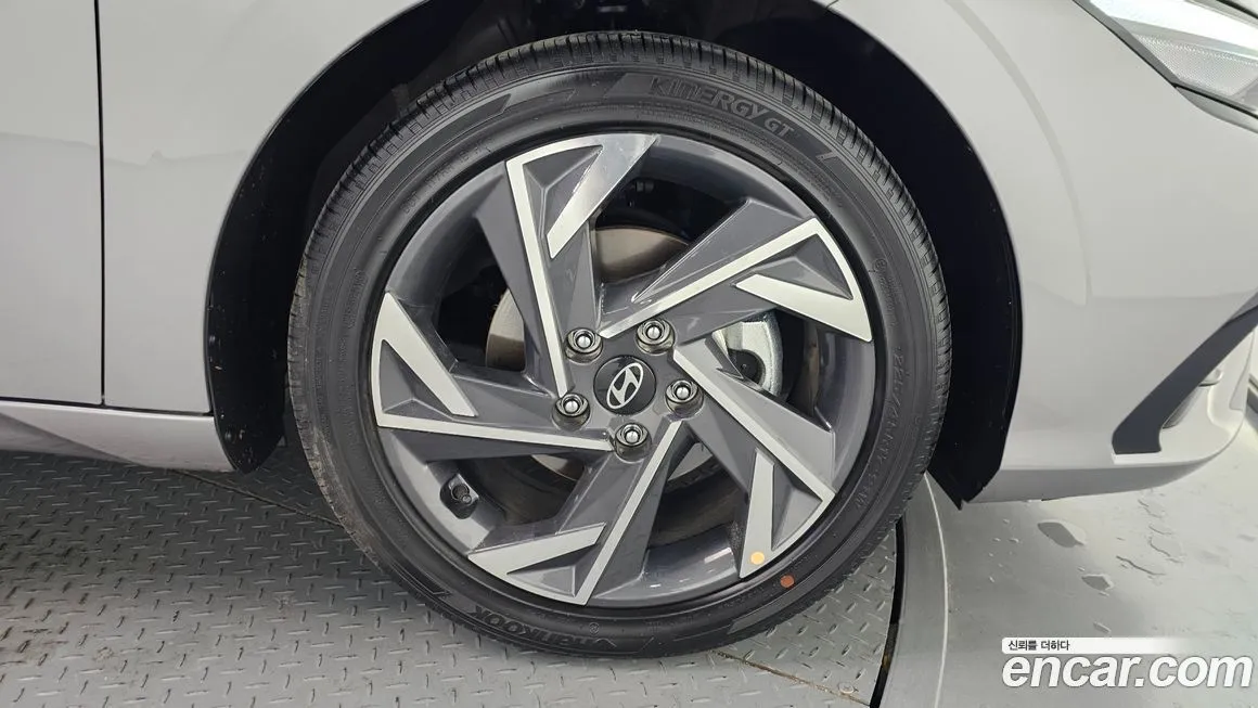 Hyundai AVANTE — фото 10