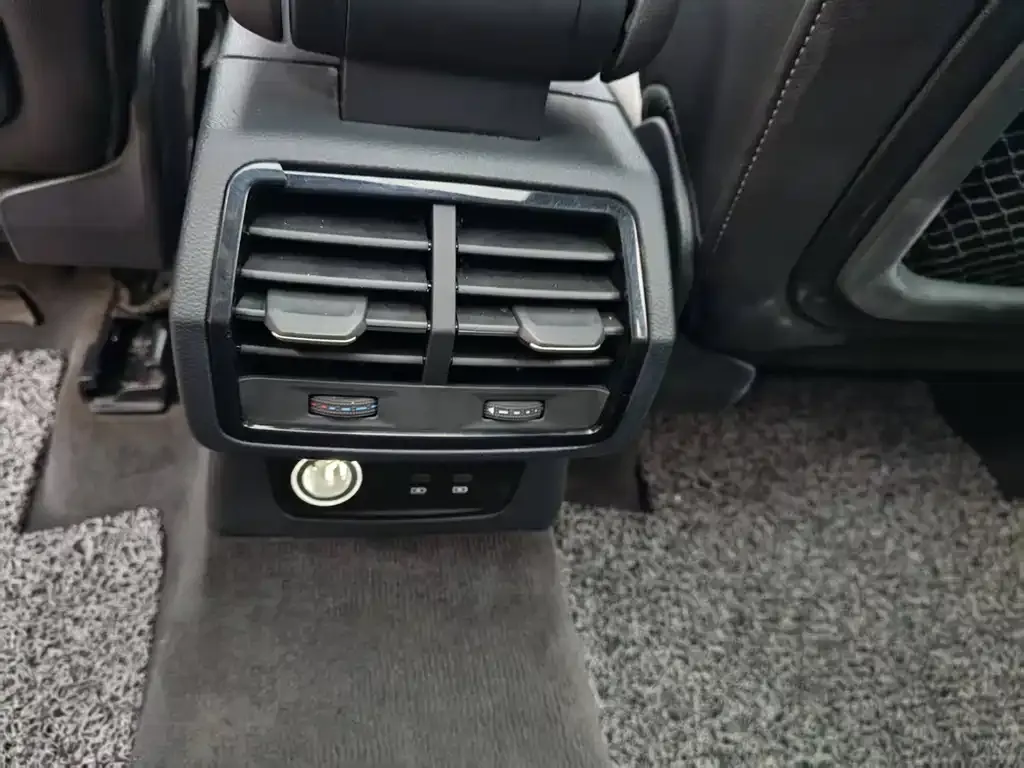 Audi Q3 2023 из CN, фото 4