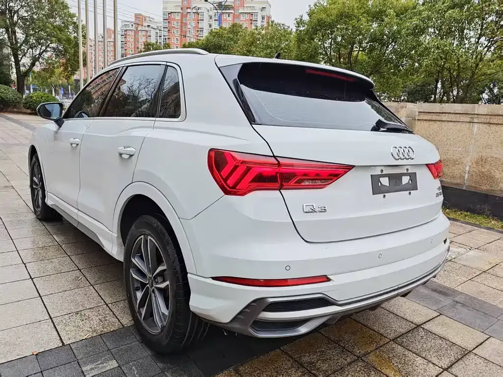 Audi Q3 2023 из CN, фото 9