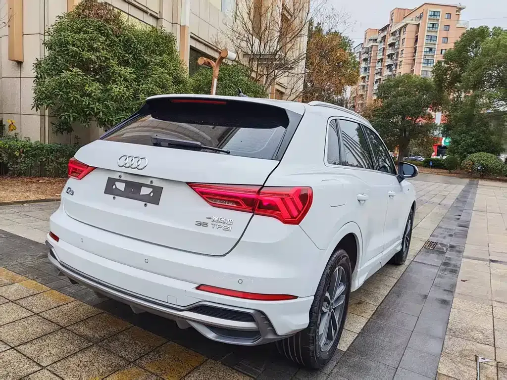 Audi Q3 2023 из CN, фото 8