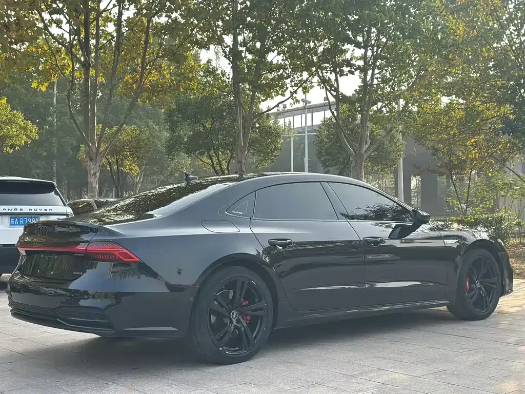 Audi A7L 2023 из CN, фото 3