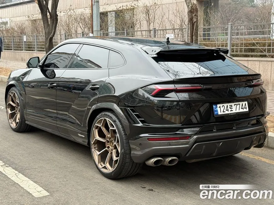 Lamborghini Urus 2023 из KR, фото 7