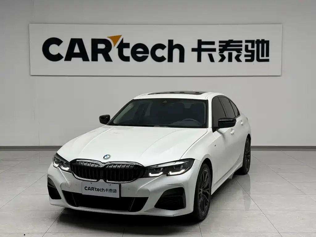BMW 3 Series 2022 из CN, фото 1