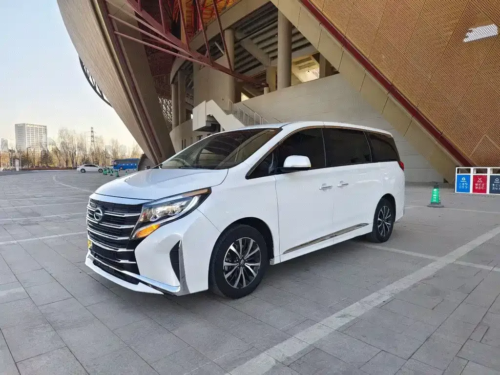 GAC Motor Trumpchi M8 — фото 1