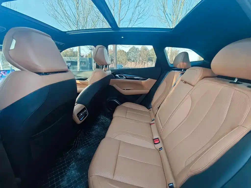Geely Boyue L 2025 из CN, фото 2