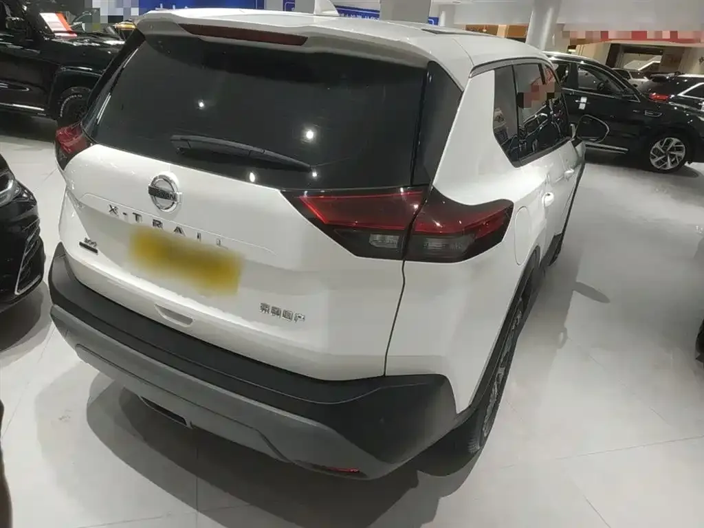 Nissan X-Trail 2023 из CN, фото 4