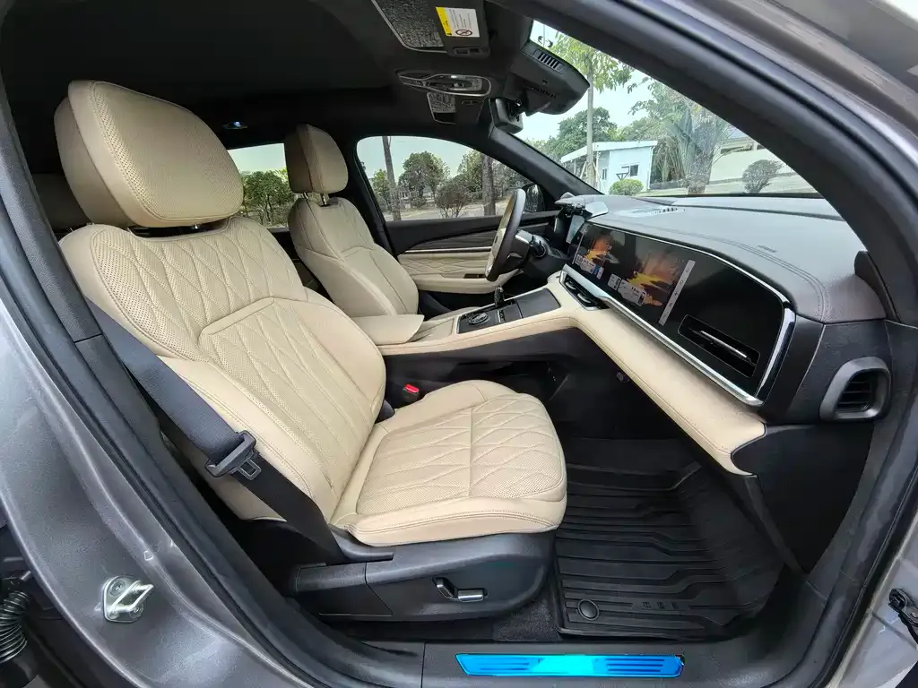 Geely Xingyue L 2025 из CN, фото 3