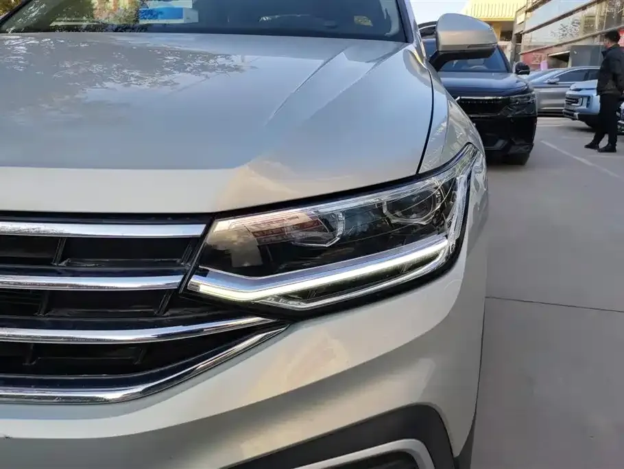 Volkswagen Tiguan L 2022 из CN, фото 5