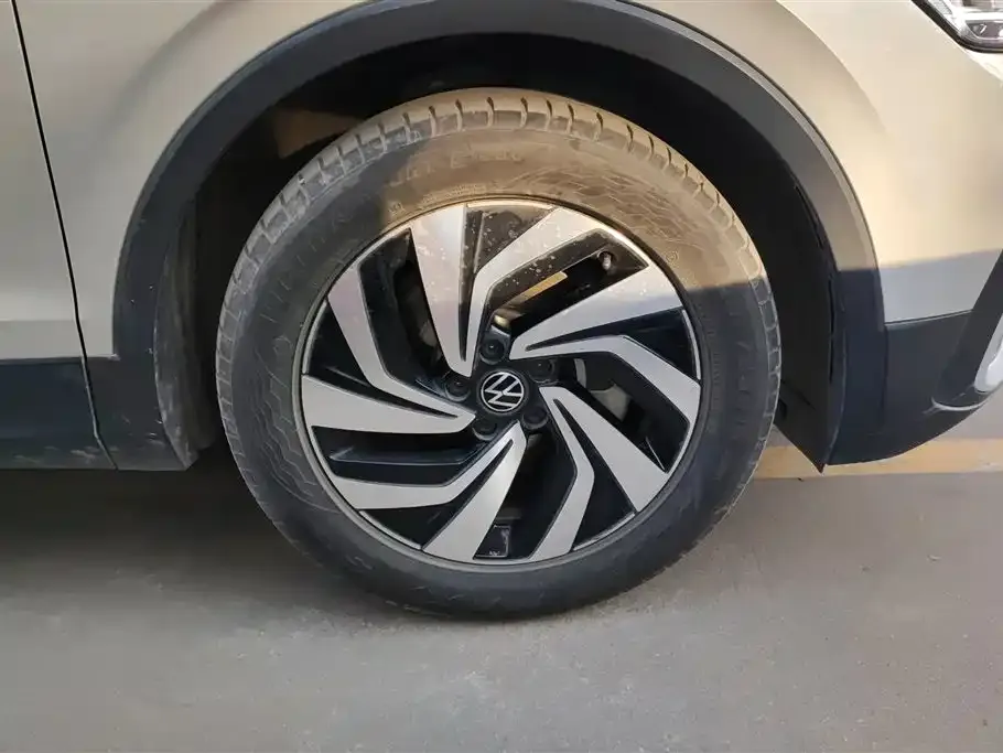 Volkswagen Tiguan L 2022 из CN, фото 4