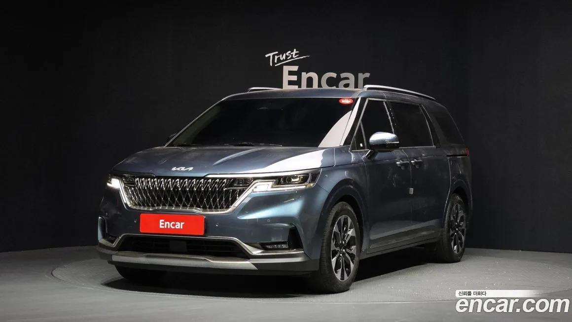 Kia Carnival — фото 1