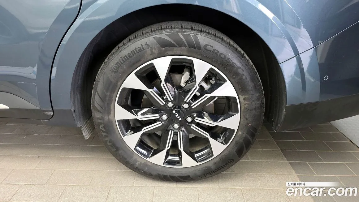 Kia Carnival — фото 10