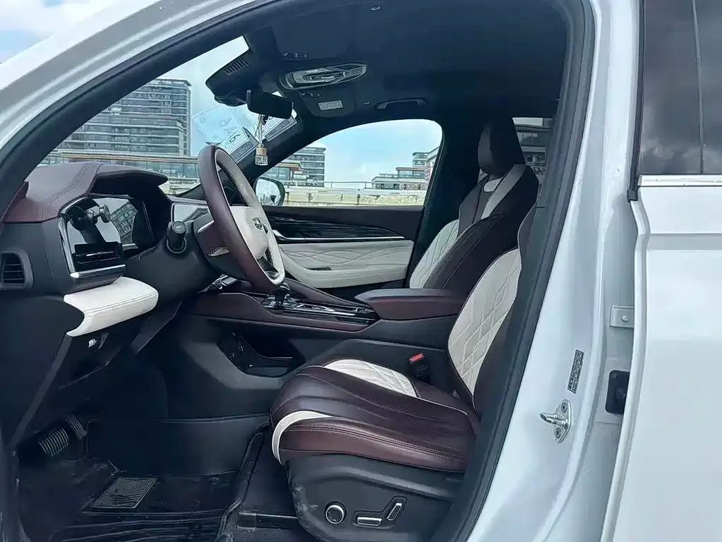 Geely Xingyue L 2022 из CN, фото 3
