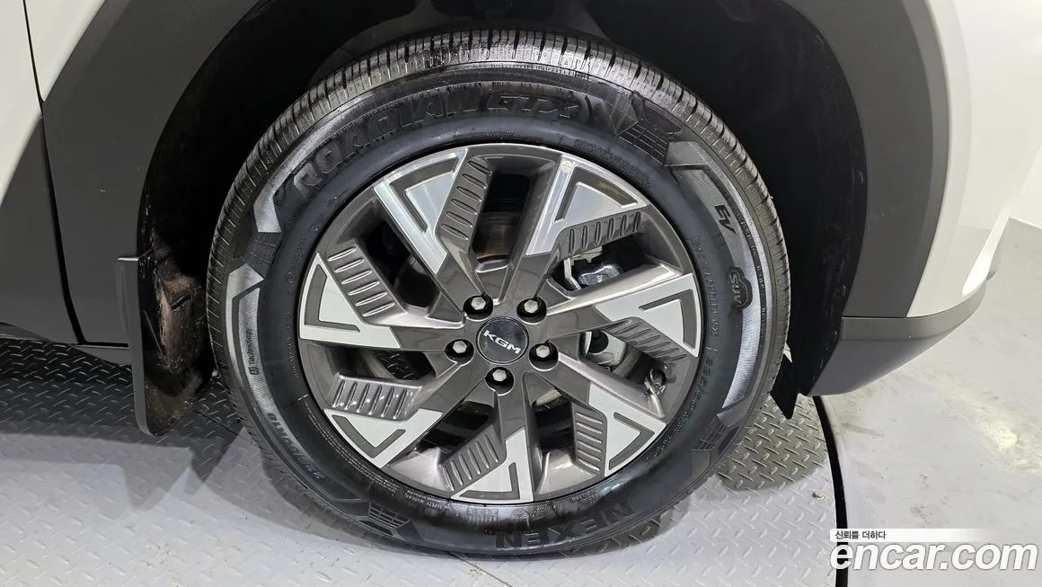 KG Mobility (Ssangyong) Torres — фото 7
