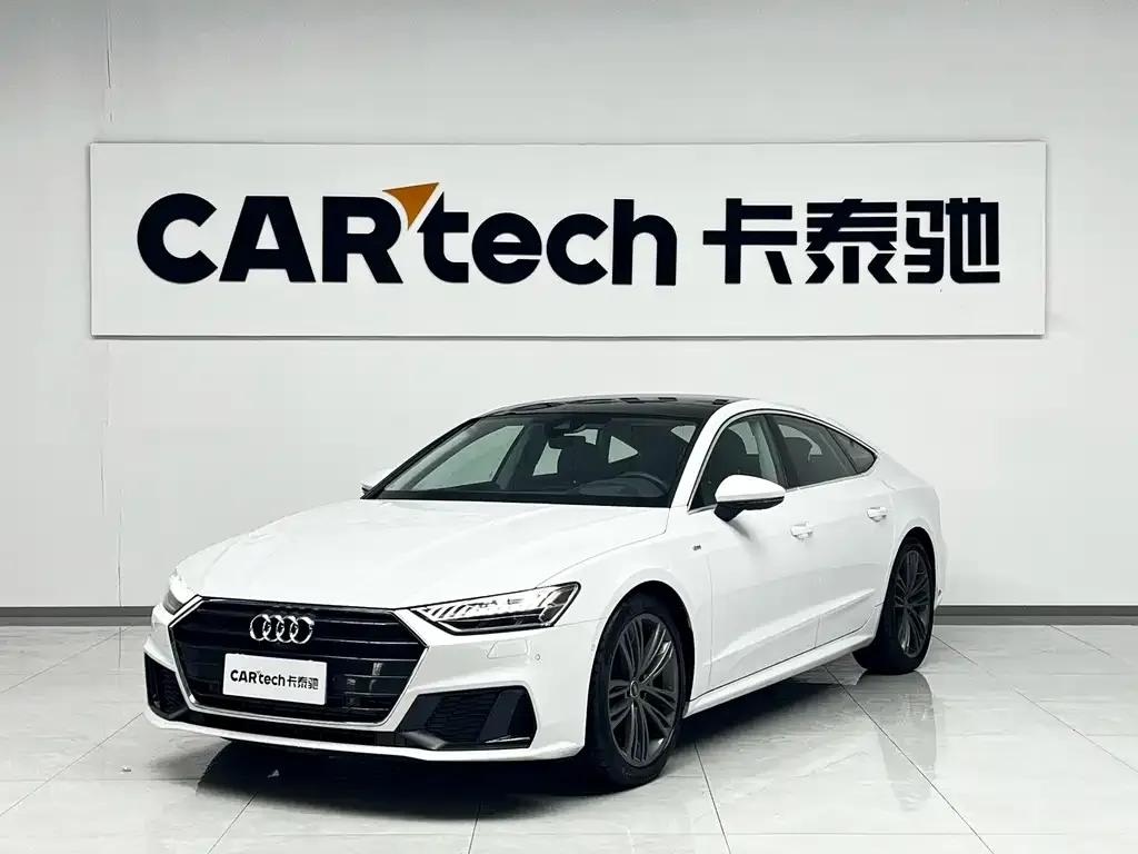 Audi A7 — фото 1
