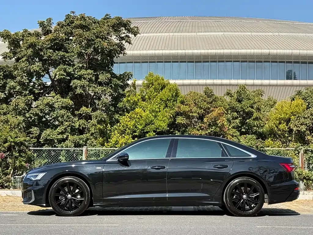 Audi A6L 2021 из CN, фото 4