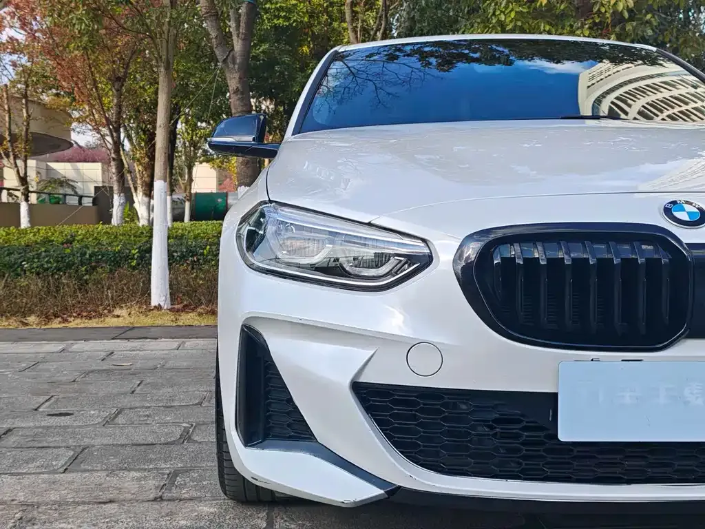 BMW 1 Series 2023 из CN, фото 6