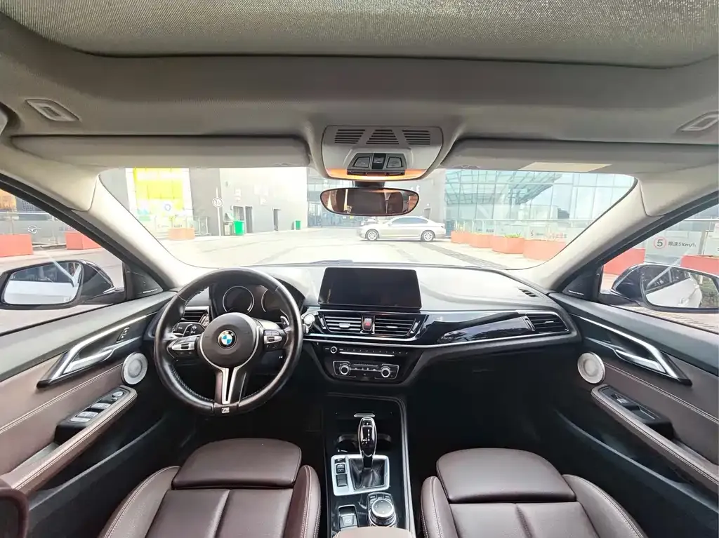 BMW 1 Series 2023 из CN, фото 4
