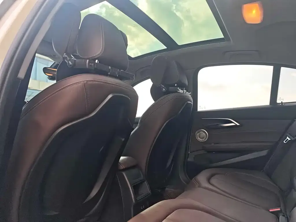 BMW 1 Series 2023 из CN, фото 7