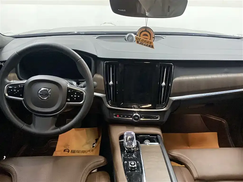 Volvo S90 2025 из CN, фото 9