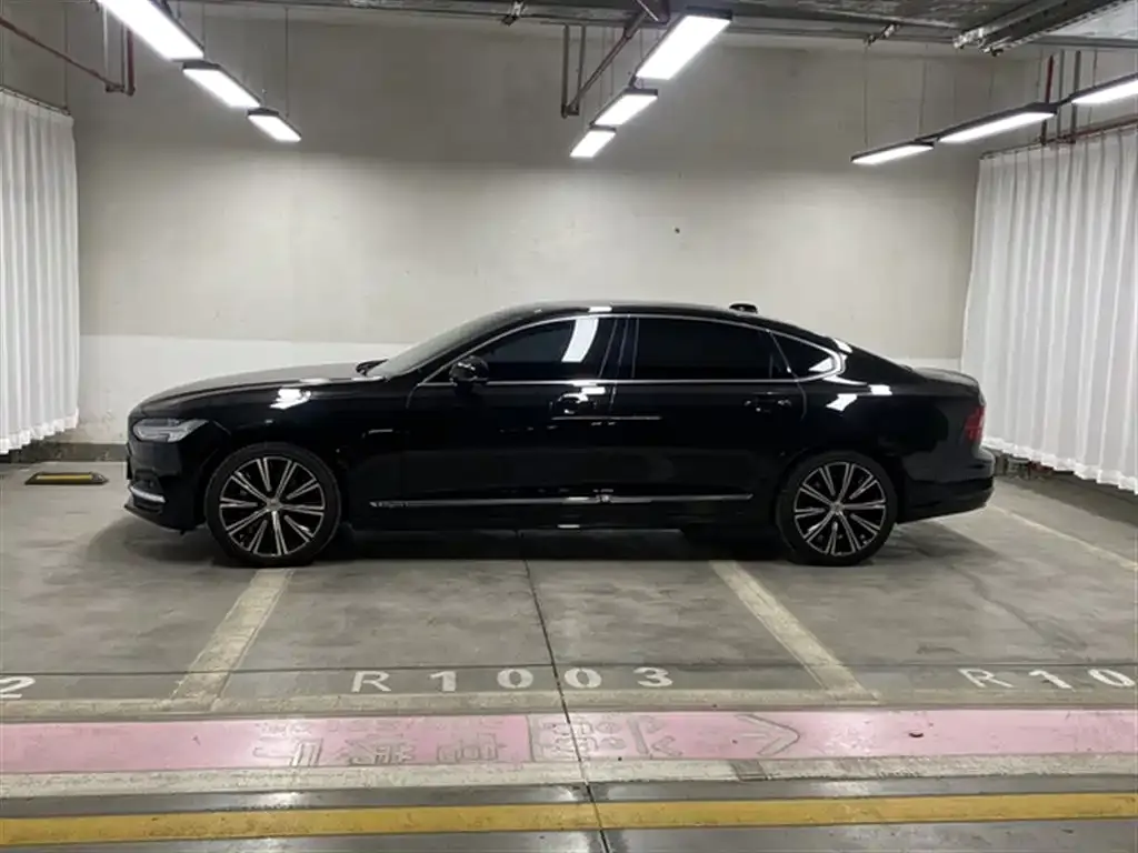 Volvo S90 2025 из CN, фото 2