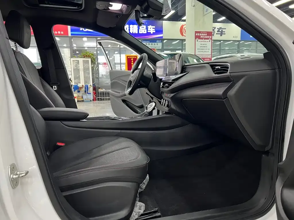 Buick Verano 2022 из CN, фото 2