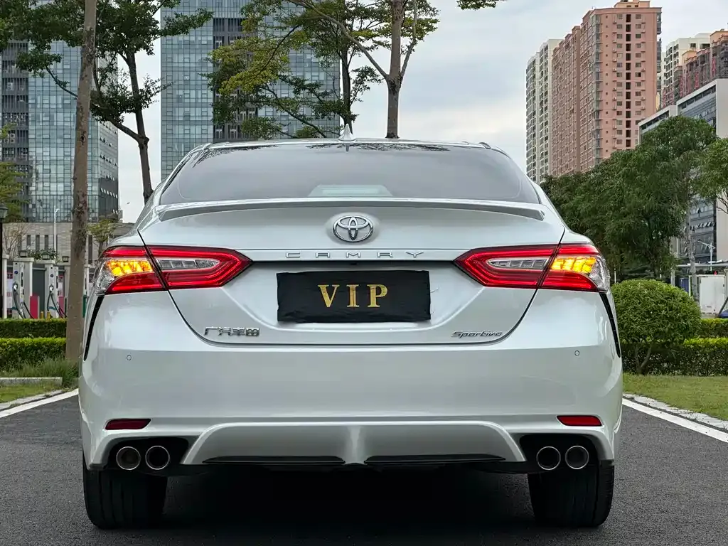Toyota Camry 2023 из CN, фото 6