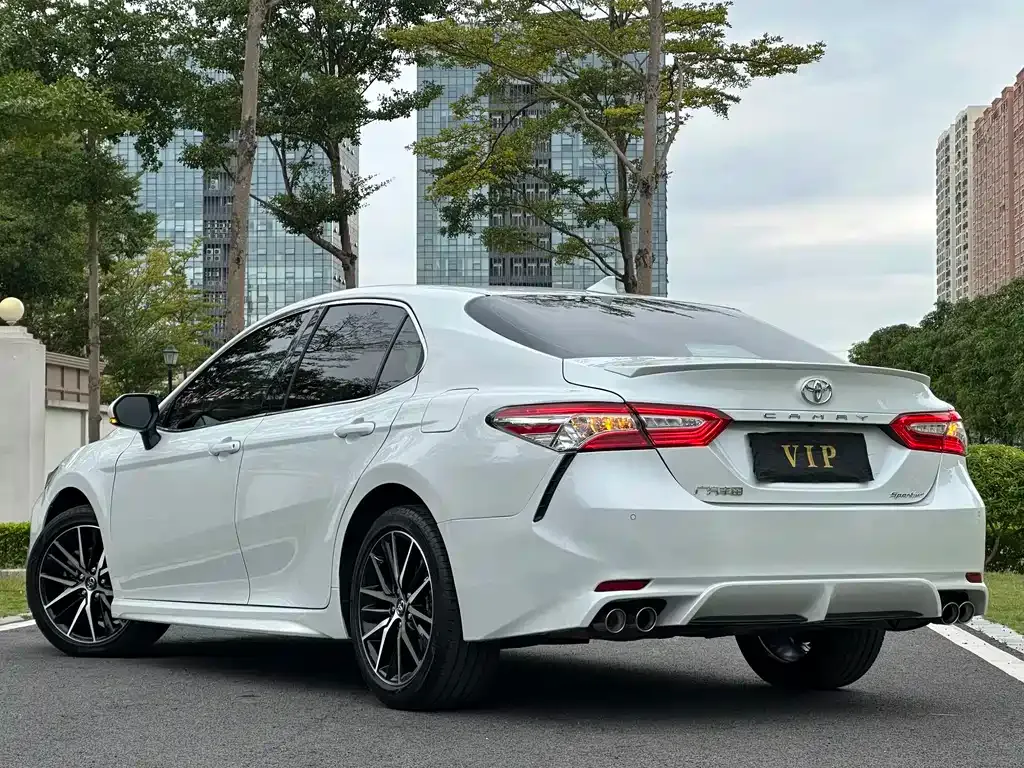 Toyota Camry 2023 из CN, фото 9