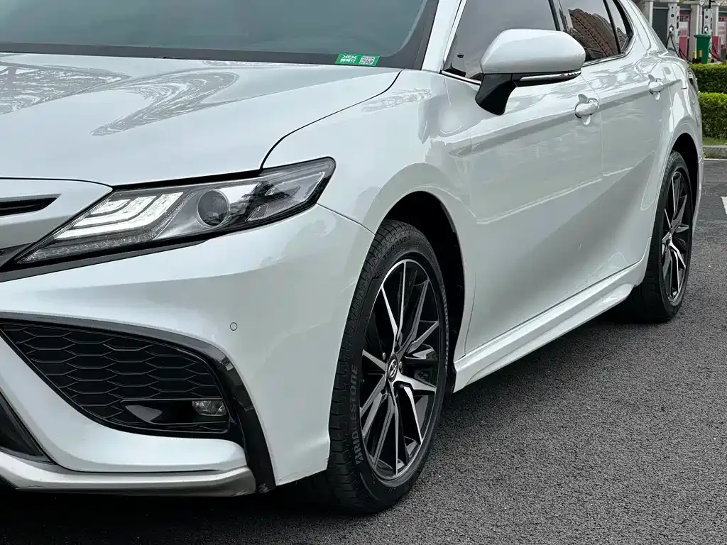 Toyota Camry 2023 из CN, фото 3